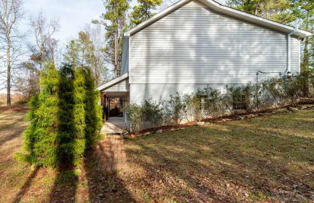 3 Bedroom 2 Bath in Villa Rica Gallery 3