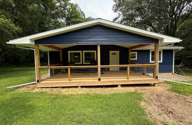 Beautiful 2 Bedroom in Secluded Area photos photos