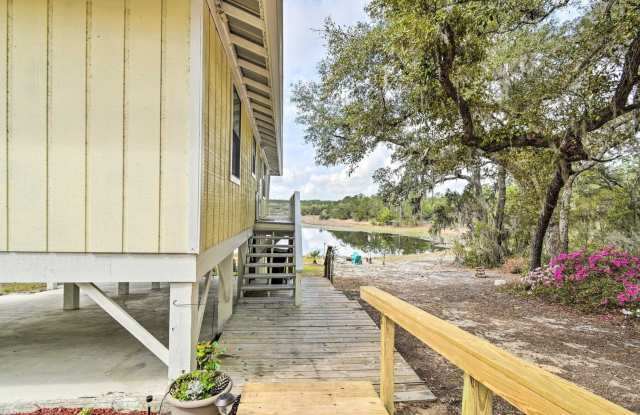 House With A View Charming 2BR House in Hawthorne Gallery 1
