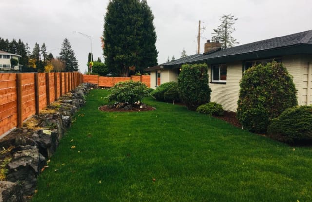 2430 NE 18th St - 2430 Northeast 18th Street, Renton, WA 98056