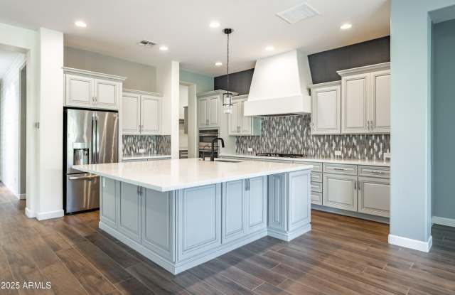 70 E Kennedia Drive Gallery 4
