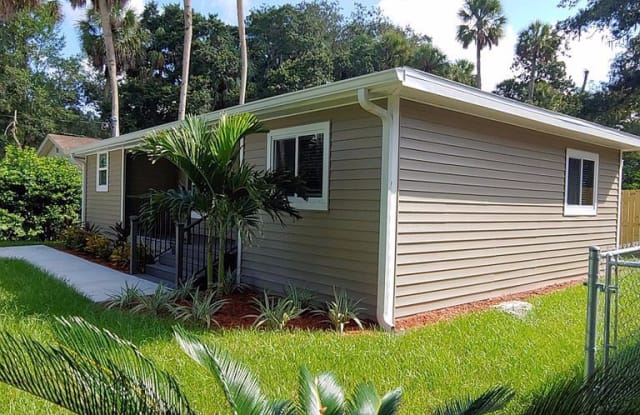 7426 Chapel Ave - 7426 Chapel Avenue, New Port Richey, FL 34652