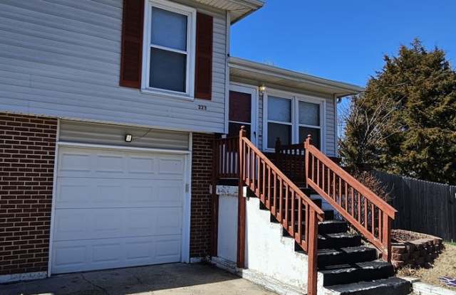 223 North Clinton Street - 223 North Clinton Street, Olathe, KS 66061