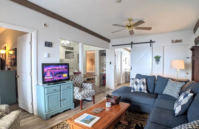 178 Treetop Circle - 1033Unit 1033 Gallery 3