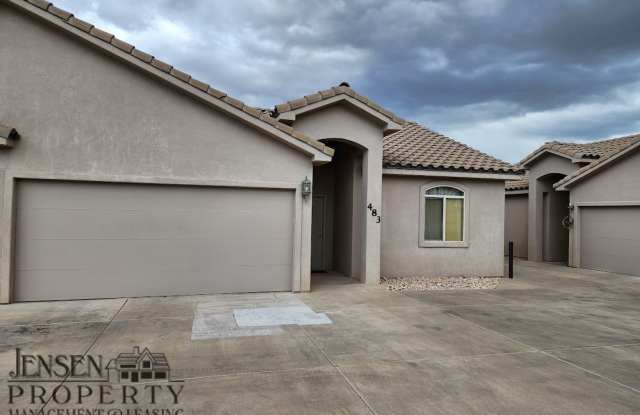 Spacious 2 Bedroom Townhome in Hurricane-Pets Negotiable. photos photos