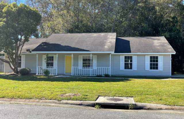 204 OLD POND DR. photos photos