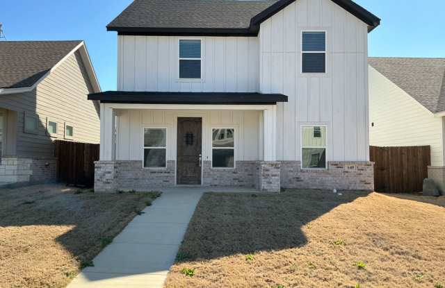 4/2/2 GODLEY ISD - Two Story Home - Fireplace photos photos