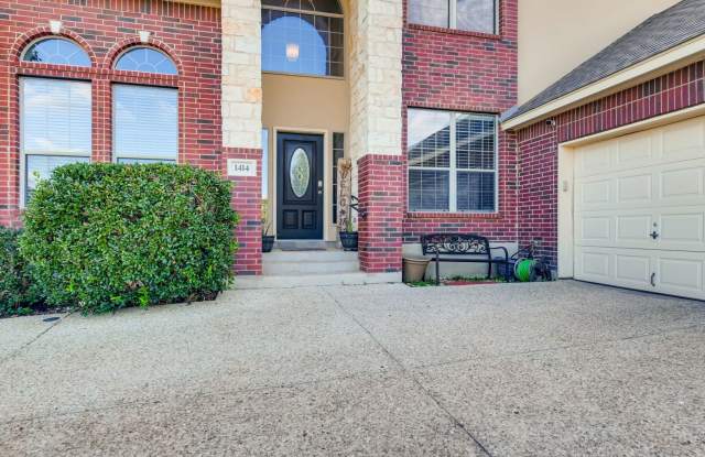 Beautiful 4-Bedroom 3.5-Bathroom in The Glen at Stone Oak! Gallery 4