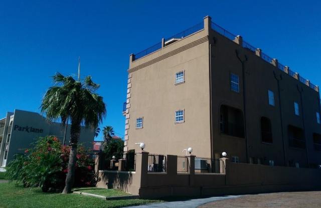 110 Coronado Dr. Gallery 4