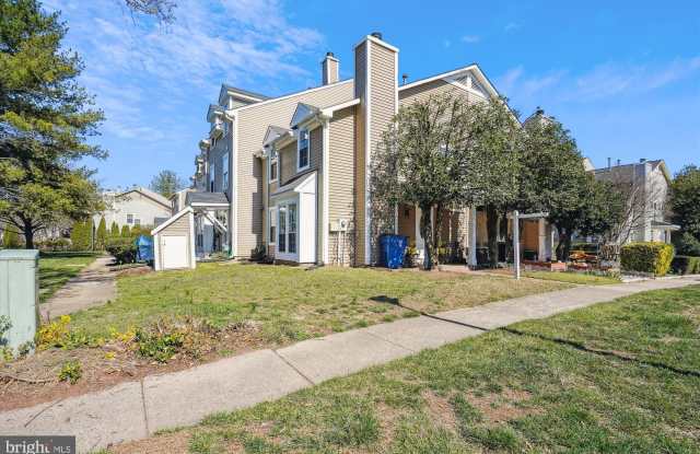 14384 HAVENER HOUSE COURT - 14384 Havener House Court, Centreville, VA 20120
