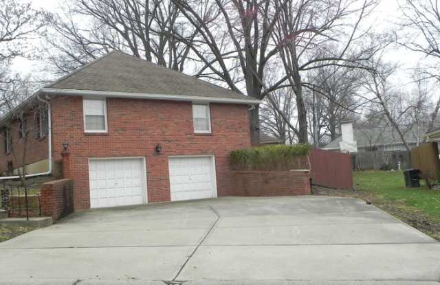 3630 South Hedges Avenue Gallery 2