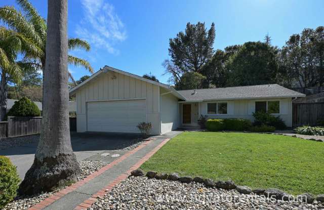 2665 Center Road photos photos