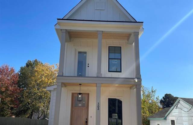 303 S Elm Street - 303 South Elm Street, Apex, NC 27502