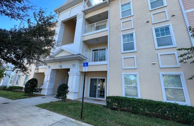 Beautiful 3rd floor 3 bedroom condo for rent! photos photos