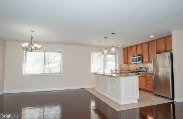 6129 RIVANNA DR Gallery 4