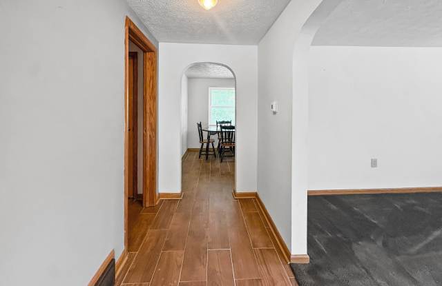 1023 Kanawha State Forest Dr Gallery 2