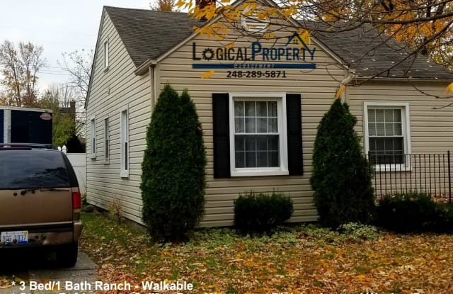 20934 Hollywood St - 20934 Hollywood Avenue, Harper Woods, MI 48225