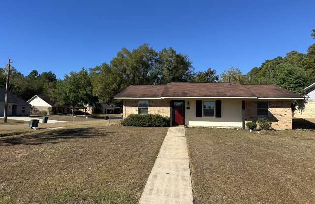 1801 Nancy Dr Gallery 2