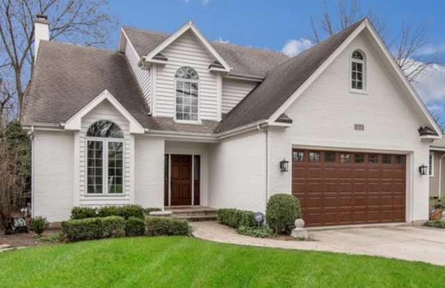 833 South Stough Street - 833 South Stough Street, Hinsdale, IL 60521