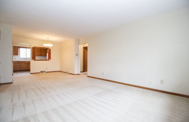 3036 Carskaddon Ave Gallery 3