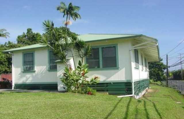 3 bedroom 2 bath home in Hilo - 667 Wainaku Street, Wainaku, HI 96720
