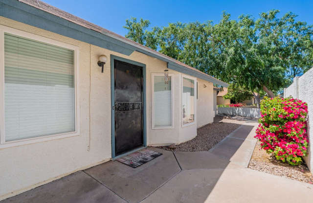 Two Bedrooms  Two Baths House with 2 Car Garage Gallery 3