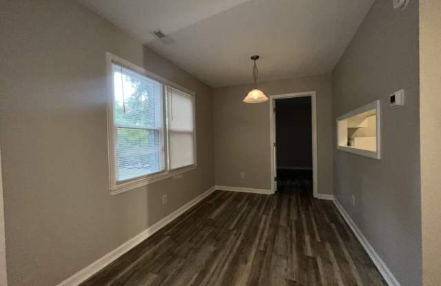 3561 Mill Run photos photos