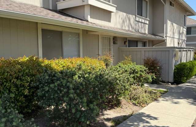 2 BR, 1.5 Bath 1 car garage photos photos