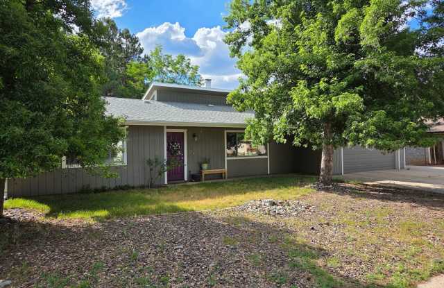 COMING IN SEPTEMBER! East Flagstaff Home with Modern Touches photos photos