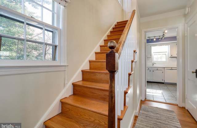 5996 9TH ROAD N Gallery 3