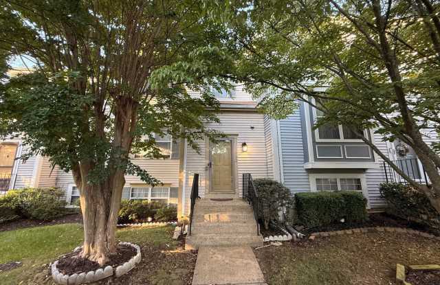 11902 CRIMSON Lane Gallery 1