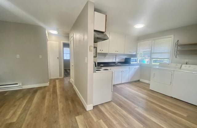 Charming 2-Bedroom Houghton Bungalow Gallery 1