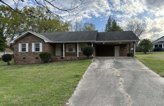 215 Fayetteville Road - 215 Fayetteville Road, Fairburn, GA 30213