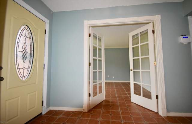 1320 WESTLAWN DR Gallery 3