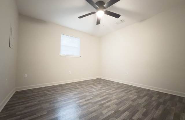 1539 N Avalon West Ashley Triplex photos photos