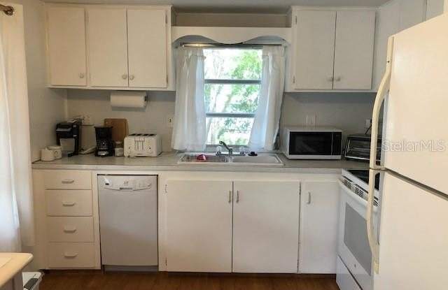 608 51ST Avenue W Gallery 4