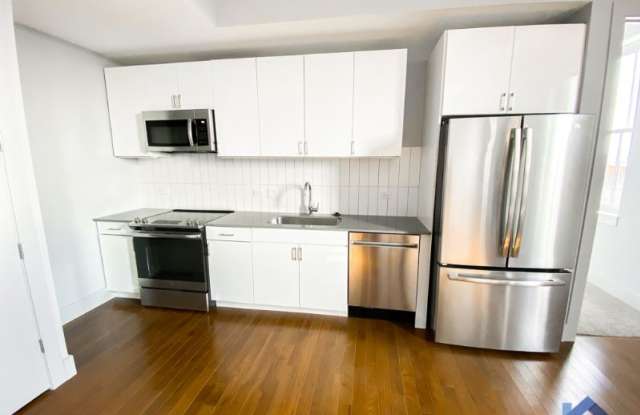 1427 N Milwaukee Ave 403 - 1427 North Milwaukee Avenue, Chicago, IL 60622