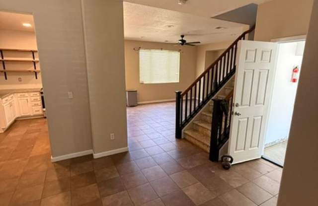 **Beautiful 2-Story Home Next to the Park** Gallery 4