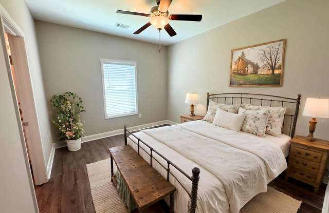 120 Waybill Circle Gallery 4