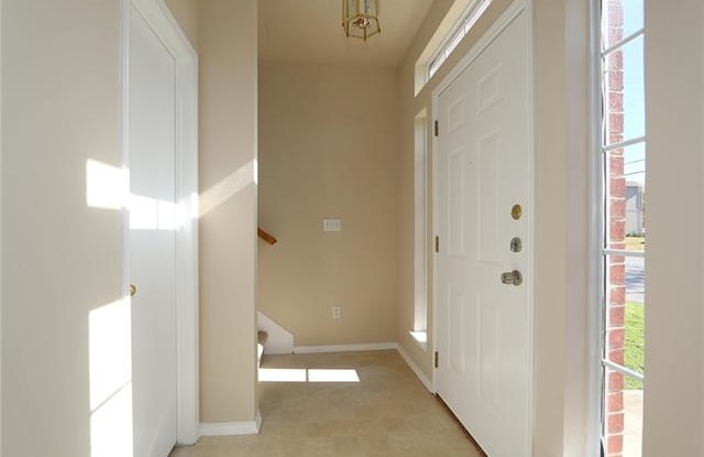 2500 Cantey Street W - 2500 W Cantey St, Fort Worth, TX 76109