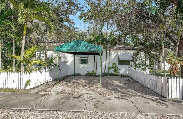 5985 SW 41st St photos photos