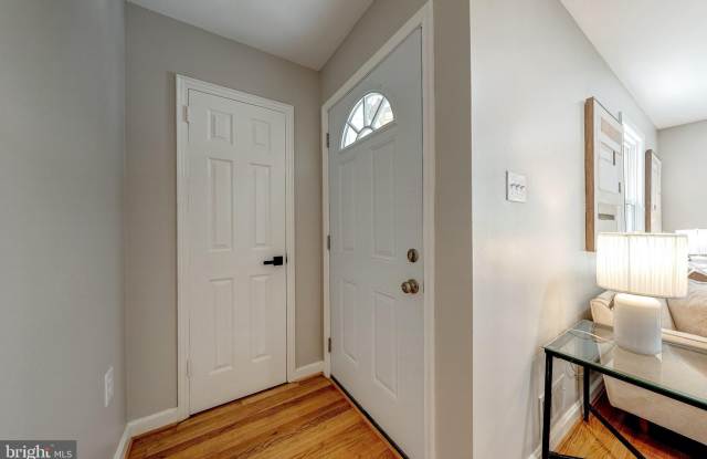 130 WHITMOOR Terrace Gallery 3