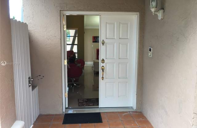 8115 SW 147th Ct Gallery 3