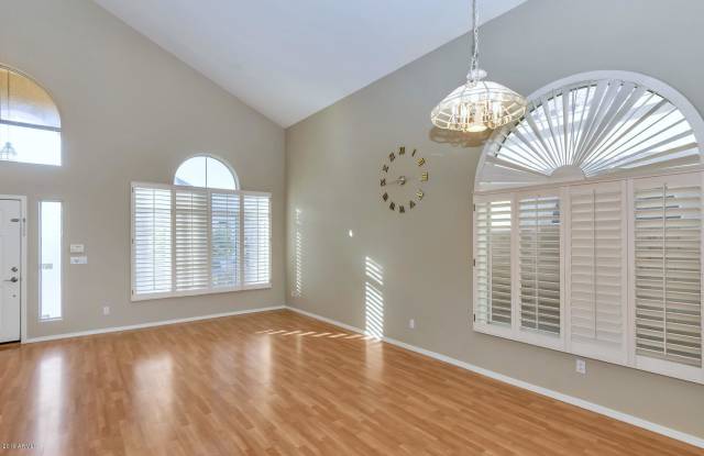 1260 E SHEENA Drive Gallery 4