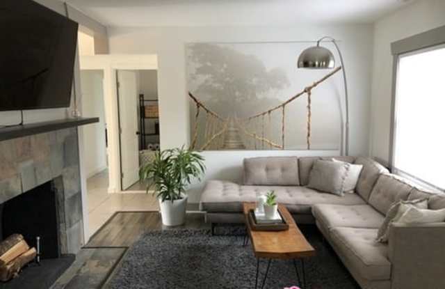 9621 14th Avenue E Gallery 4