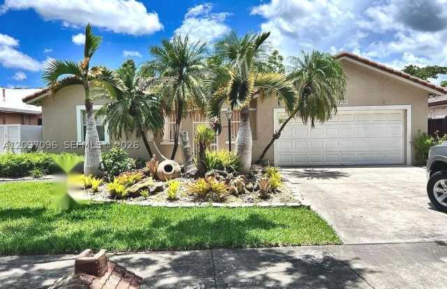14740 SW 170th Ter Gallery 1