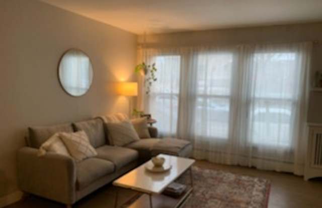 Modern Farwell Ave Apartments photos photos