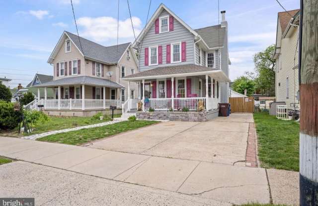 121 CLEVELAND Avenue Gallery 1