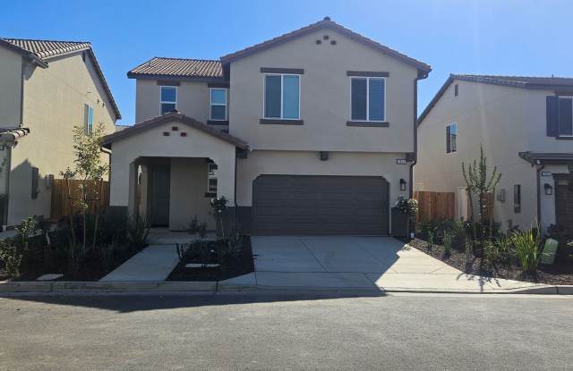 Great home in Clovis Unified School District Gallery 1