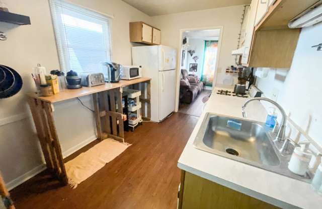 3 Bedroom House - Walking Distance to Purdue Campus !!! Gallery 4